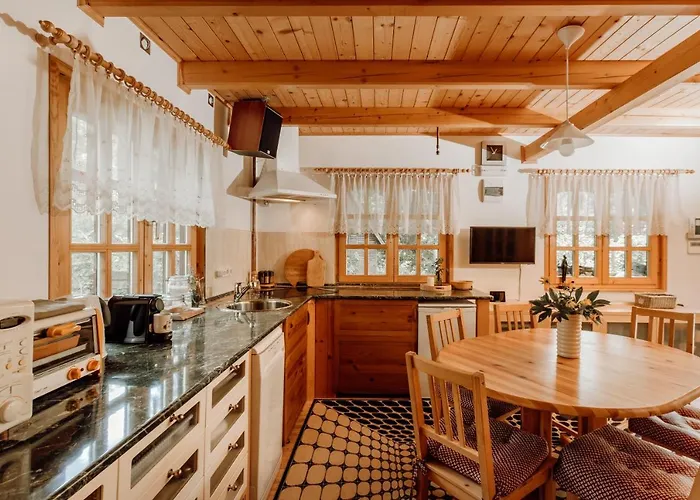 Kispatak Vendeghaz Zebegény