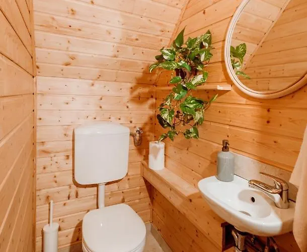 Kispatak Vendeghaz شقة *